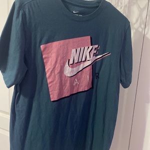 blue and pink nike tee shirt